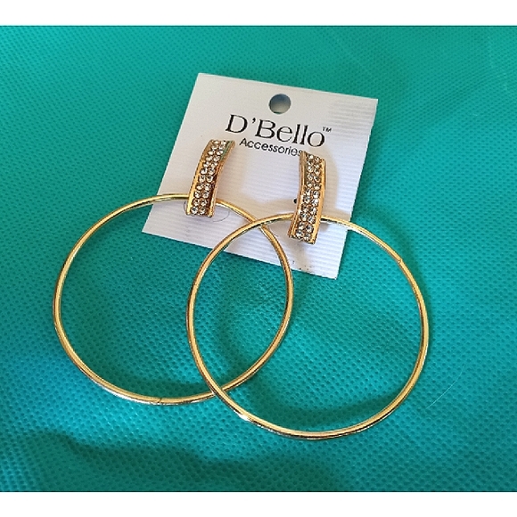 NWT D'BELLO Gold hoop earrings with "diamond" accent. - Picture 2 of 7